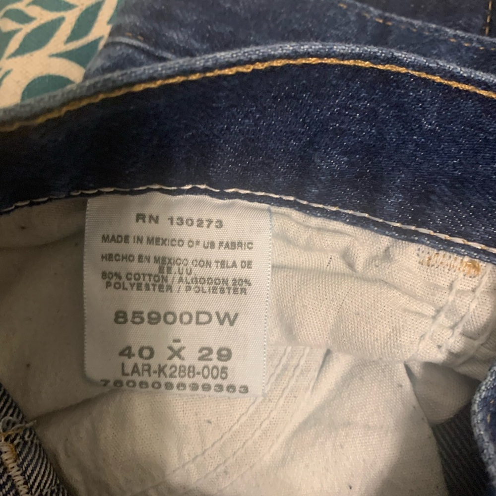 Jeans - Picture 2 of 5